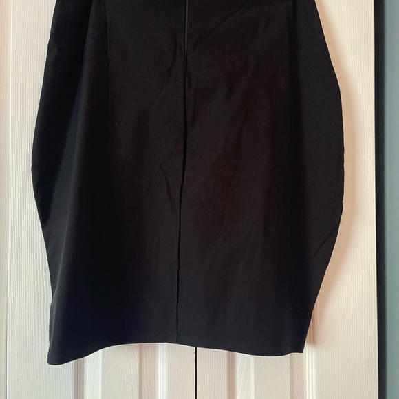 Sale‼️Fashion Nova Black Skirt -Size 3X - Picture 6 of 6